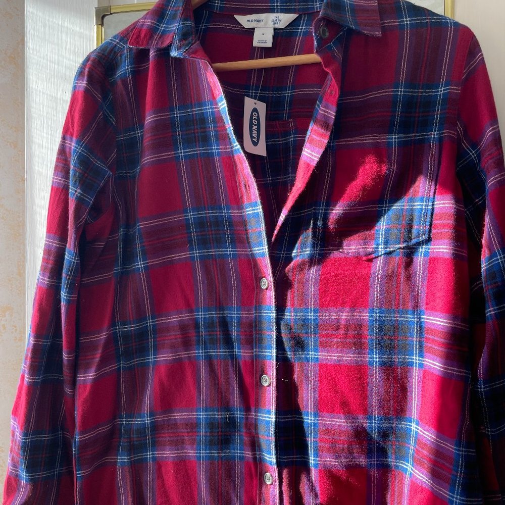 Old Navy Flannel (NEVER WORN) Size Small